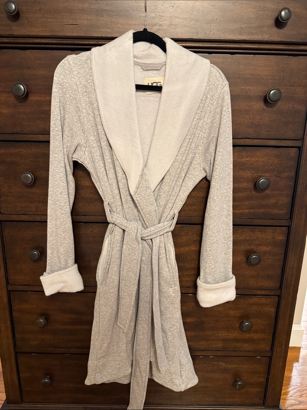 UGG Light Gray Plush Shawl-Collar Bathrobe